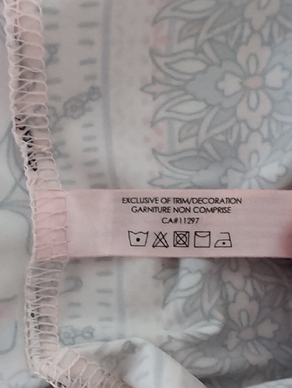 La Vie En Rose Pink and Cream Floral Stripe Pajama Set - Picture 8 of 9